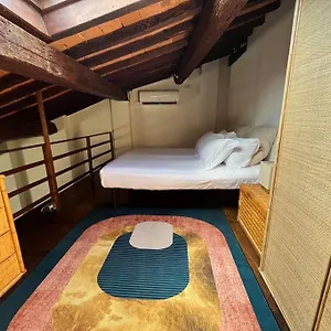Appartamento Spacious Near Arno River, Firenze